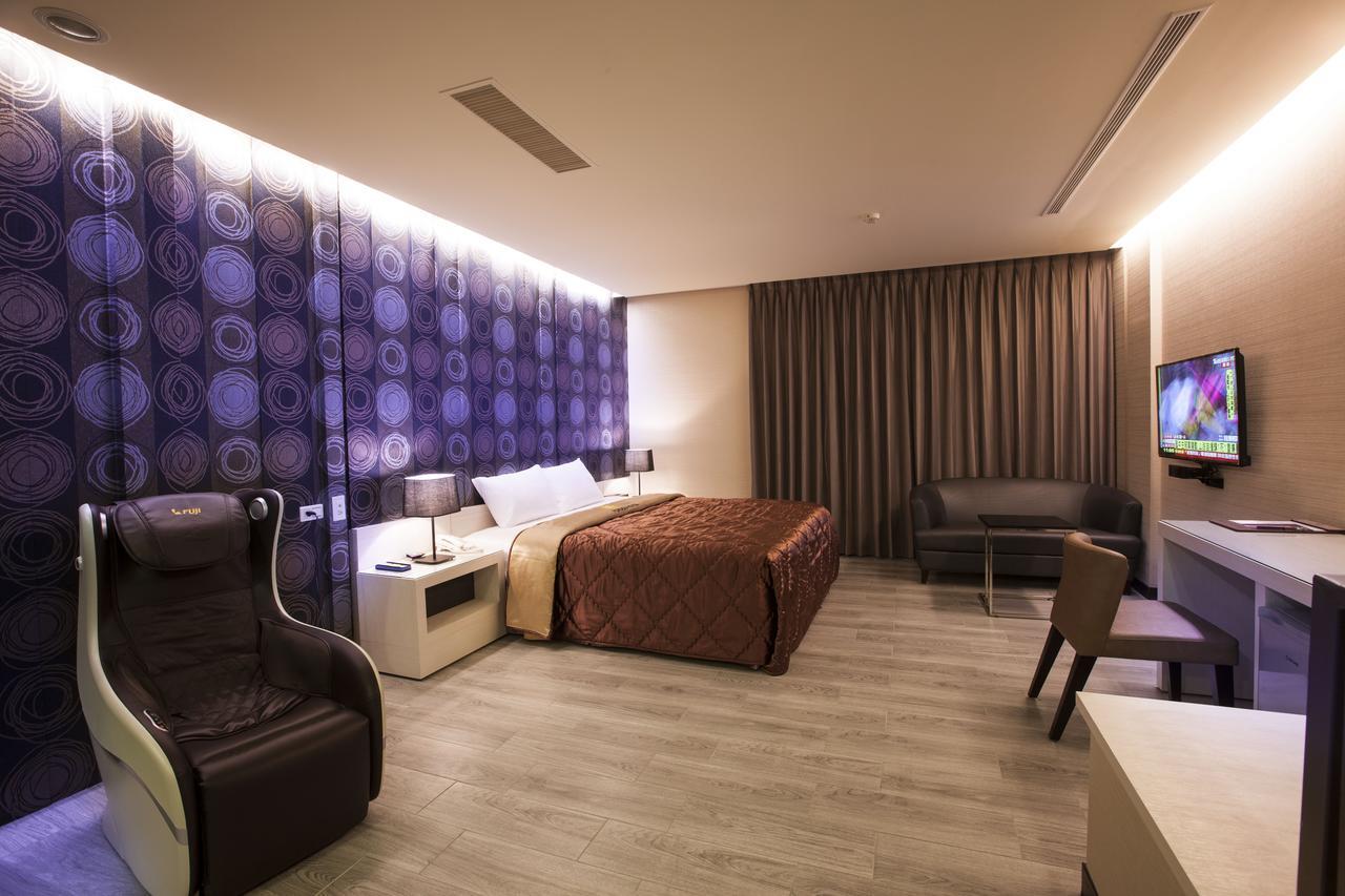 Foxdou Business Motel Tainan Zewnętrze zdjęcie