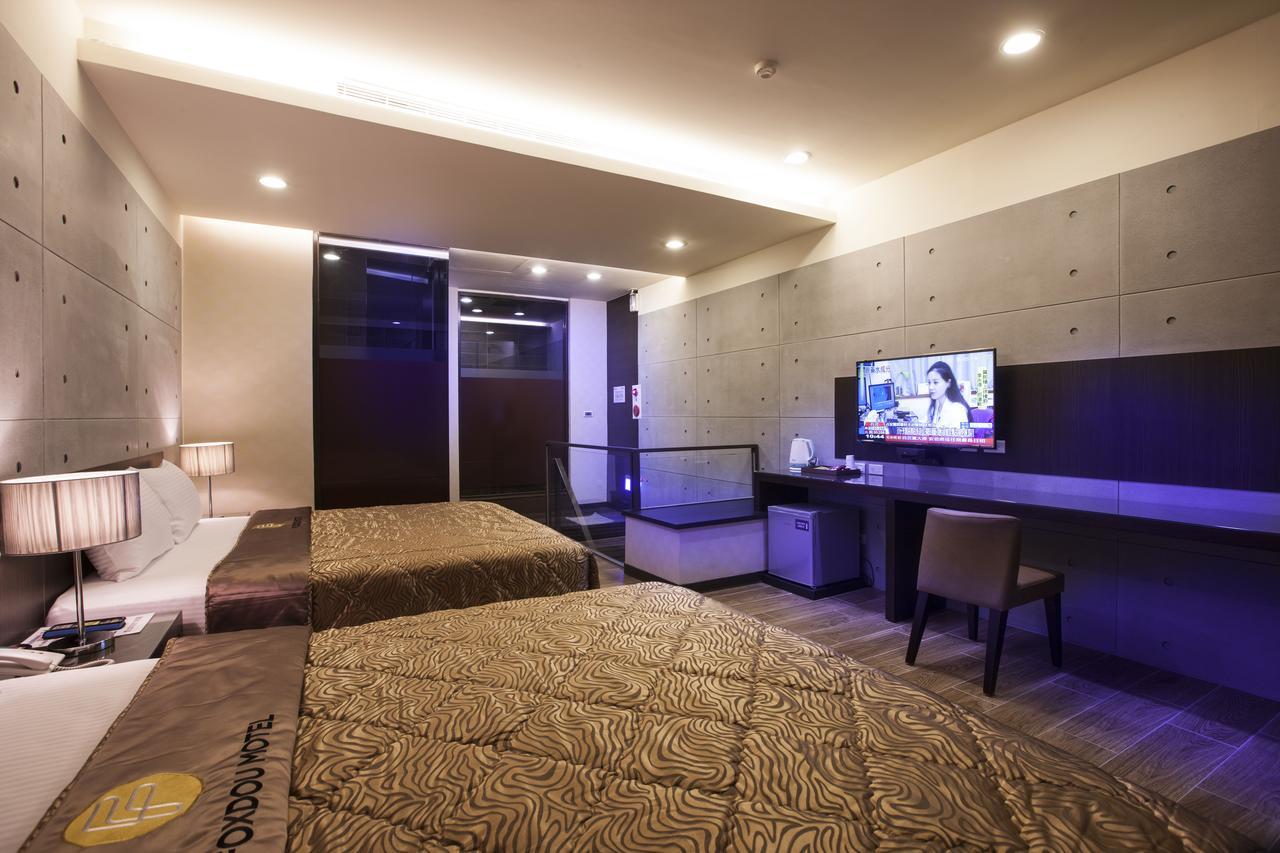 Foxdou Business Motel Tainan Zewnętrze zdjęcie