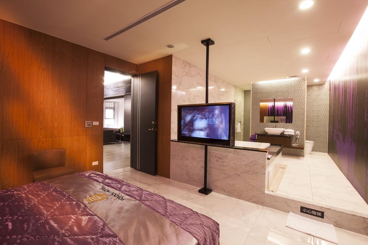 Foxdou Business Motel Tainan Zewnętrze zdjęcie