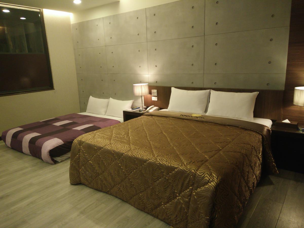 Foxdou Business Motel Tainan Zewnętrze zdjęcie